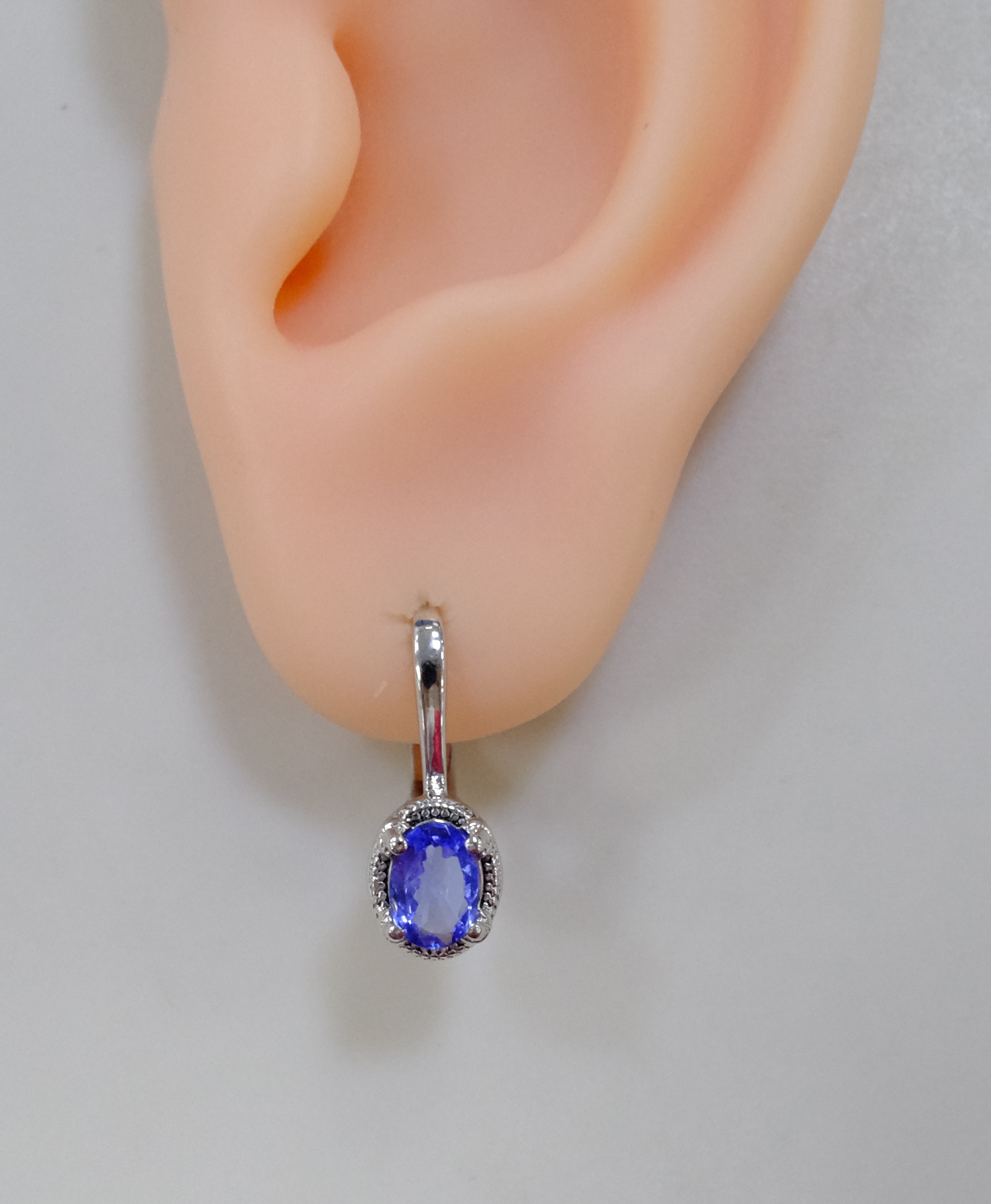 Серебряные серьги с танзанитами